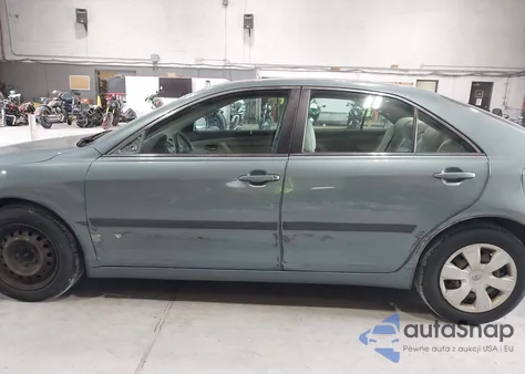 2007 Toyota Camry Le z USA, uszkodzony, nr VIN 4T1BE46K77U695277